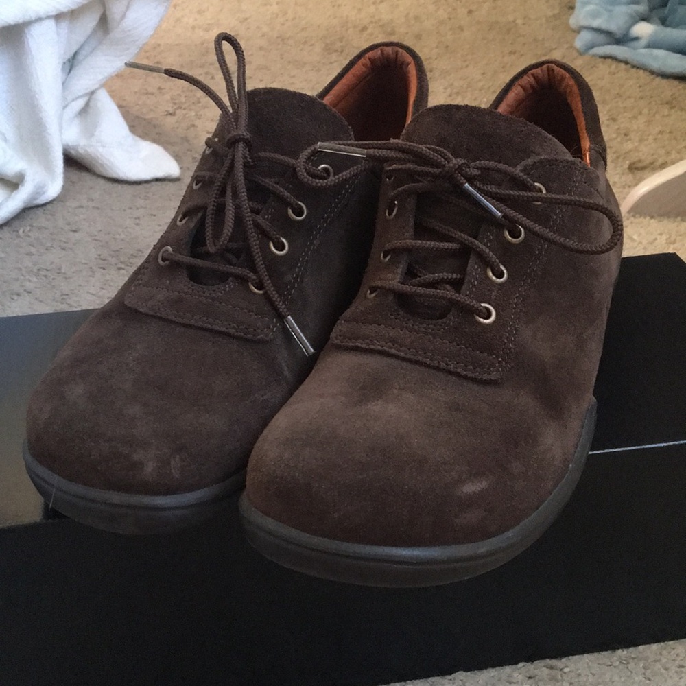 Brown Suede Footprints Shoes